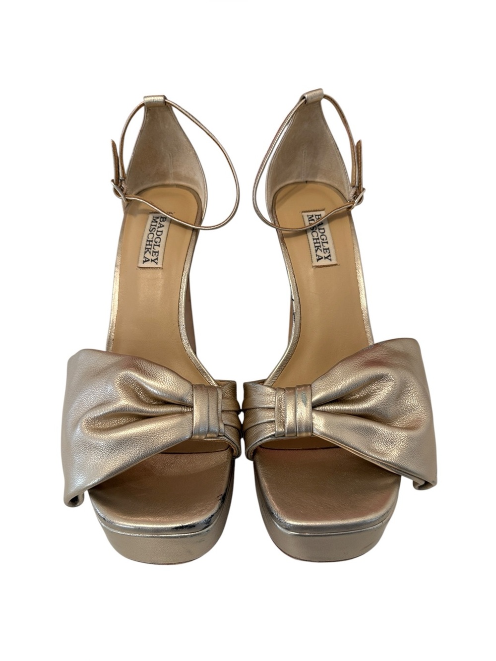 Badgley Mischka Metallic Gold Platform Knot Bow Sandals Size 8 Pre Loved - Picture 5 of 11
